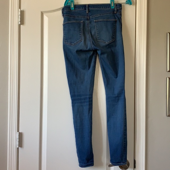 Gap Jeans - Picture 2 of 4